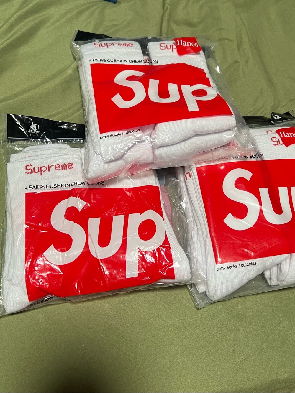 Supreme White Crew Socks with Red Logo - 1 pack